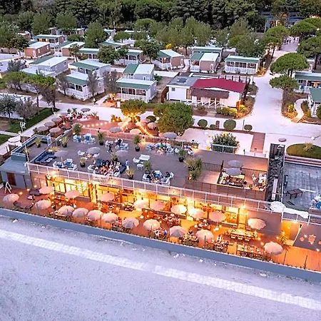 Pini Village 4* Lido Adriano